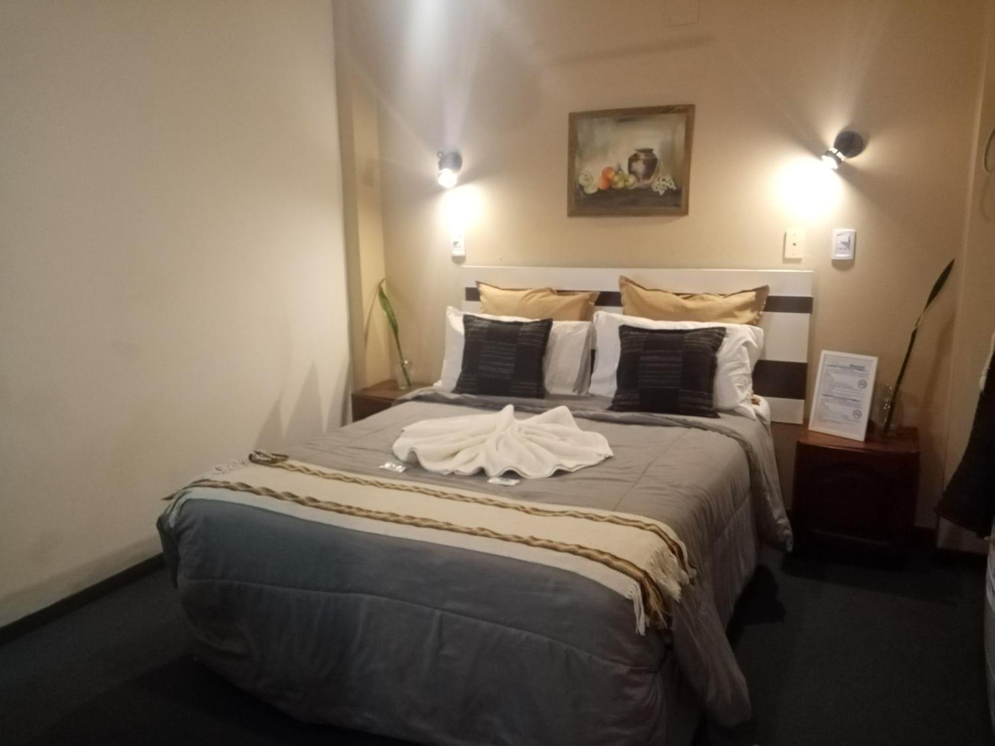Hostel & Spa Mediterranea Córdoba Ngoại thất bức ảnh